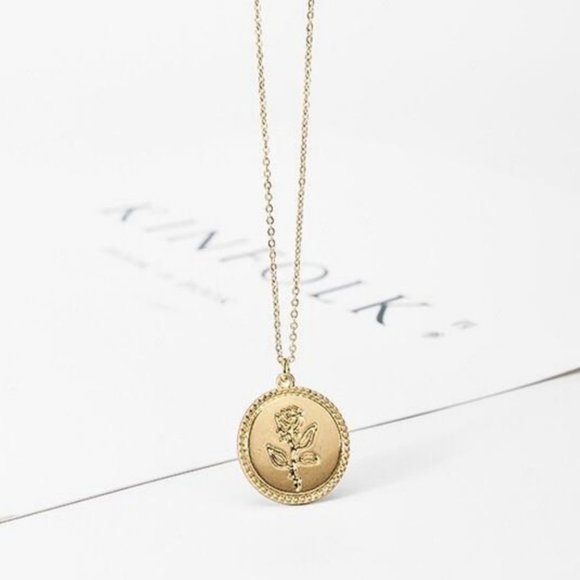 Rose Pendant Necklace - Picture 3 of 7